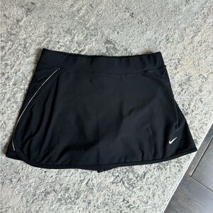 Nike Active skort size small